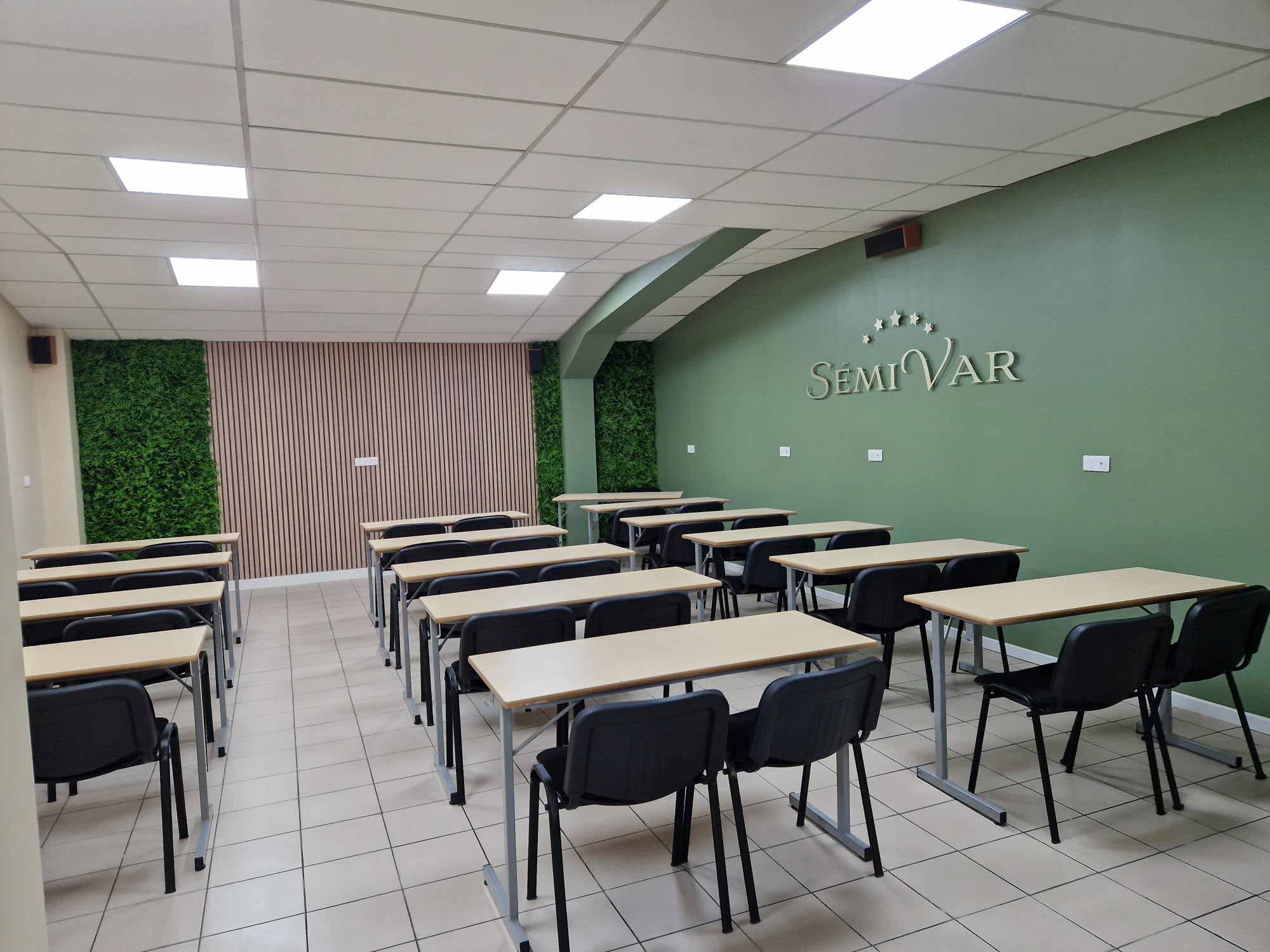 Sémi Var - Grande Salle